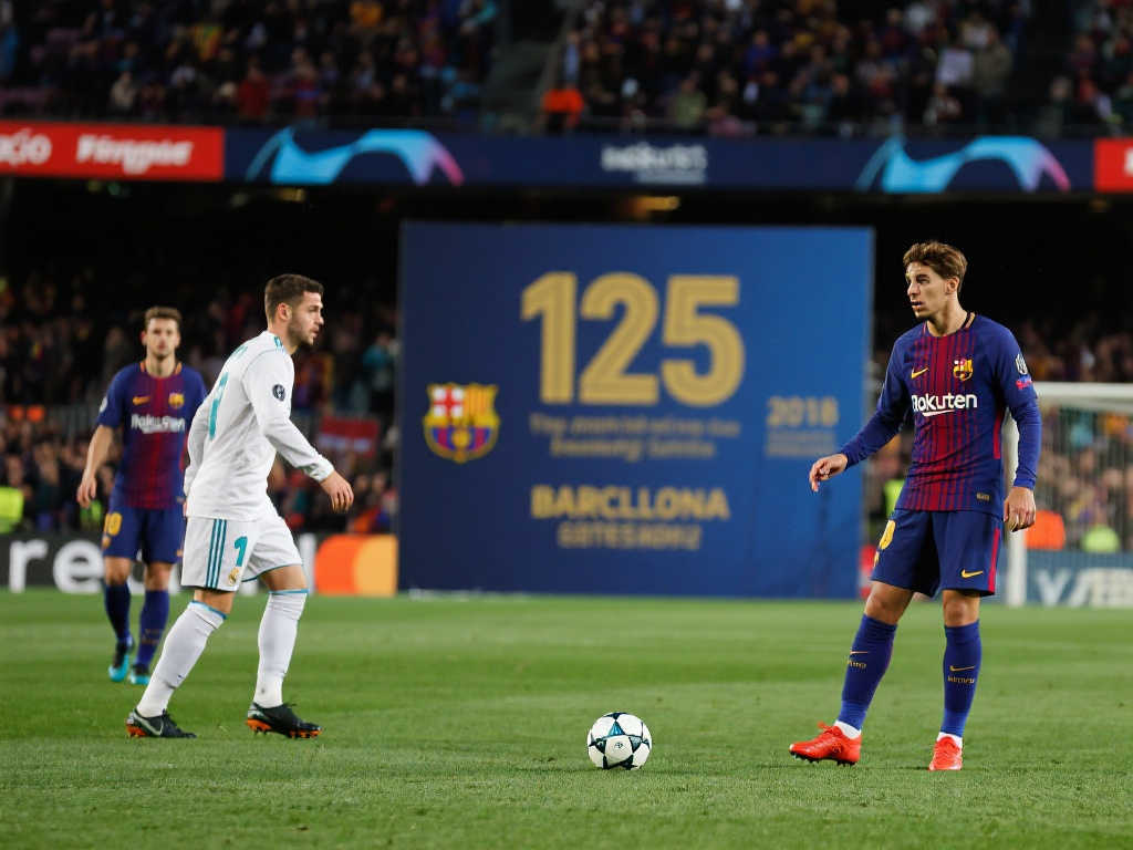 扮演着举足 扮演着举足